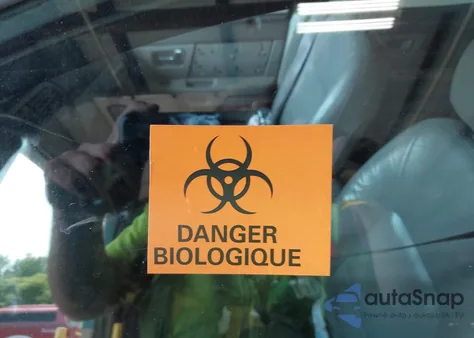 2002 Ford Taurus Ses z USA, uszkodzony, nr VIN 1FAFP55U82A141397